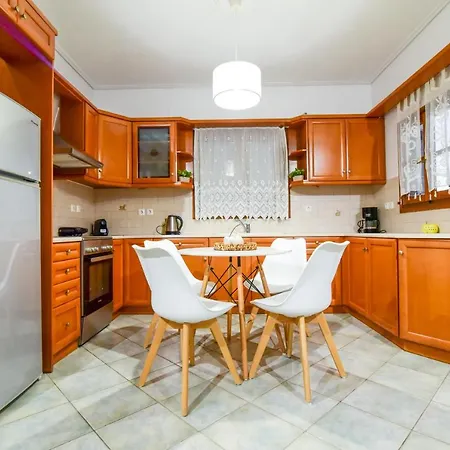 Drosia 150m From Saint George Apartament