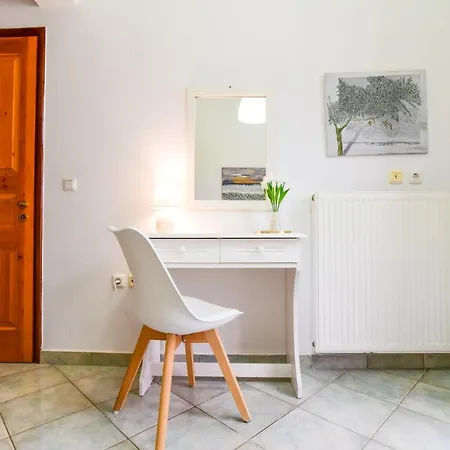 Apartament Drosia 150m From Saint George *