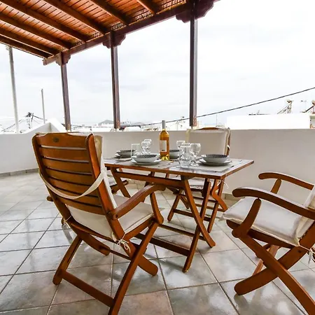 Apartament Drosia 150m From Saint George