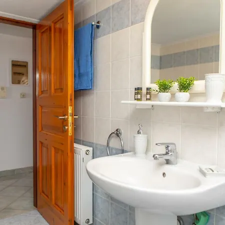 Drosia 150m From Saint George *