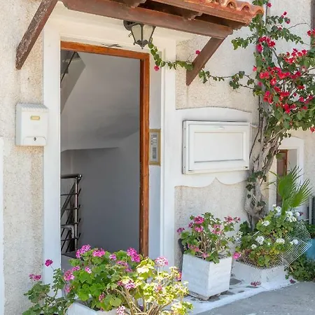 Apartament Drosia 150m From Saint George