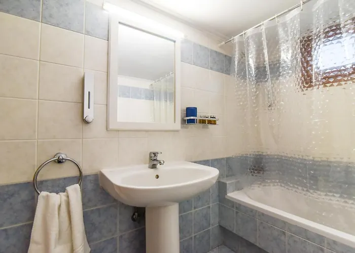 Drosia 150m From Saint George *