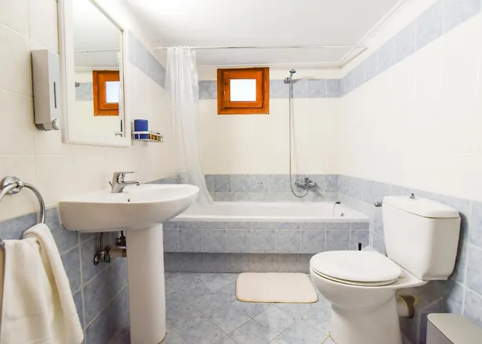 アパート Drosia 150m From Saint George