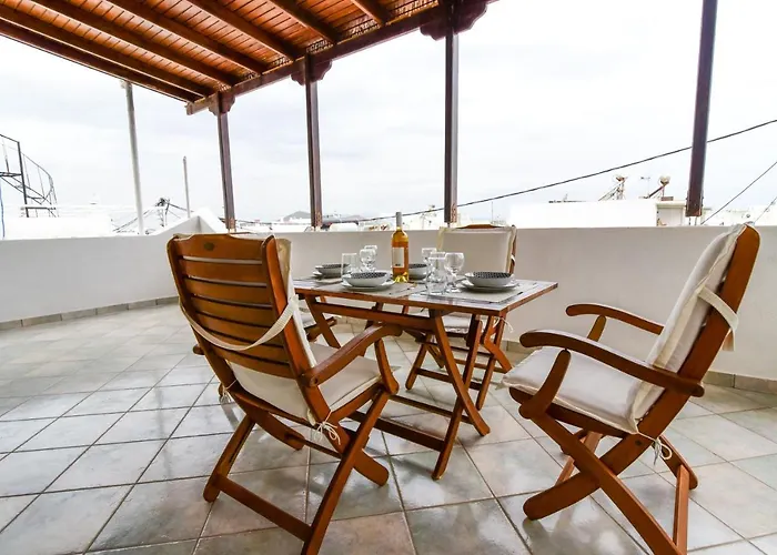 アパート Drosia 150m From Saint George