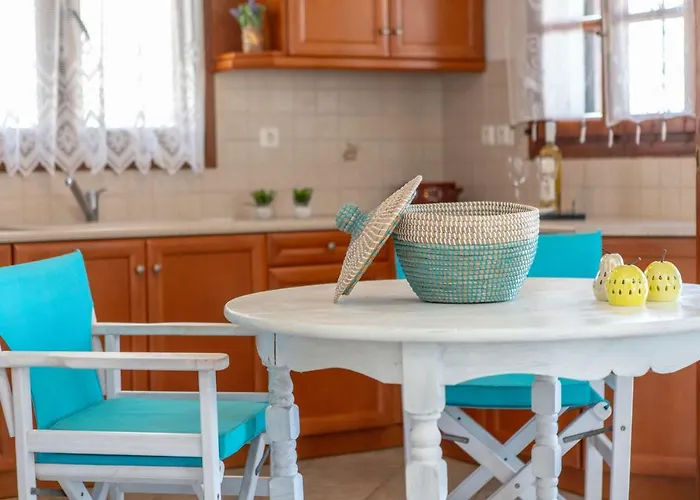 アパート Drosia 150m From Saint George